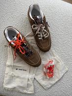 Miu Miu Sneakers Suède - Nieuw - Maat 41, Ophalen of Verzenden, Nieuw, Bruin, Sneakers of Gympen