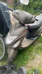 Btc city, Fietsen en Brommers, Ophalen of Verzenden, Zo goed als nieuw, Benzine
