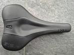 Zadel voor racefiets, Fietsen en Brommers, Fietsonderdelen, SQlab, Racefiets, Ophalen of Verzenden, Zo goed als nieuw