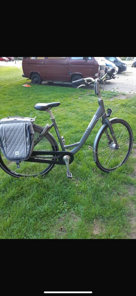 Giant Suede 7 versnellingen, Fietsen en Brommers, Elektrische fietsen, Zo goed als nieuw, Overige merken, Ophalen