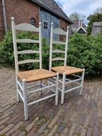2 witte stoelen met biezen mat, Huis en Inrichting, Stoelen, Ophalen, Gebruikt, Twee, Wit