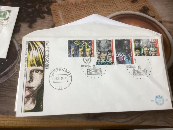 No4921 Afwijkend E197 Kinder met stempel kinderpostzegel, Postzegels en Munten, Postzegels | Eerstedagenveloppen, Onbeschreven