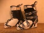 Skischoenen Nordica en ski’s Elan, Nordica, Ophalen