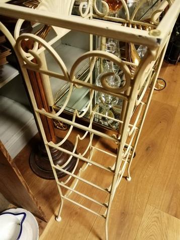 Leuk brocante wijn rek voor 10 flessen 85 cm hoogte breedte  beschikbaar voor biedingen