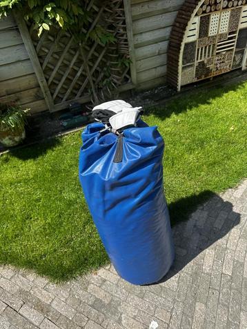 Bokszak + Handschoenen beschikbaar voor biedingen