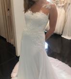 Trouwjurk (pron pradal), met hoepel, sluier en ringkussen, Ophalen of Verzenden, Zo goed als nieuw, Wit, Trouwjurk