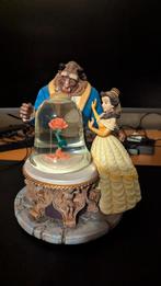 Beauty and the beast snowglobe, Verzamelen, Disney, Ophalen of Verzenden, Assepoester of Belle, Zo goed als nieuw, Beeldje of Figuurtje