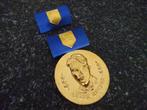 DDR. Artur Becker medaille goud, Verzamelen, Overige Verzamelen, Ophalen of Verzenden