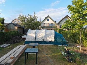 Grote 6-persoons tent - 8x3,5 meter beschikbaar voor biedingen