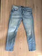Mooie nette lichtblauwe spijkerbroek maat 32 van Pull & Bear, Blauw, W32 (confectie 46) of kleiner, Ophalen of Verzenden, Zo goed als nieuw