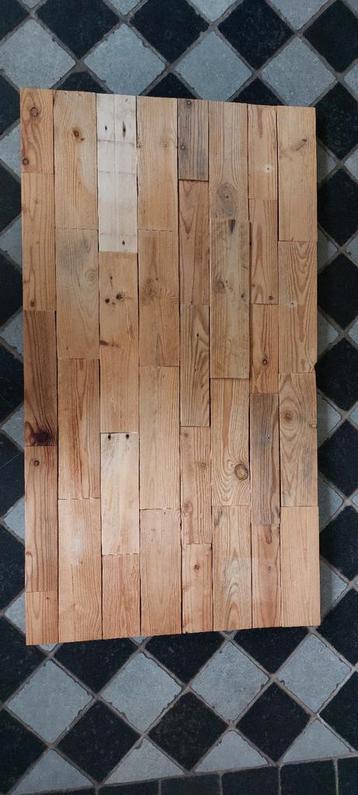 Houten wandbord 115 x 69 cm beschikbaar voor biedingen