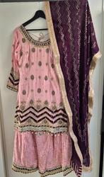 Indiaas/Pakistaanse feestkleding sharara suit, Overige typen, Zo goed als nieuw, Roze, Ophalen