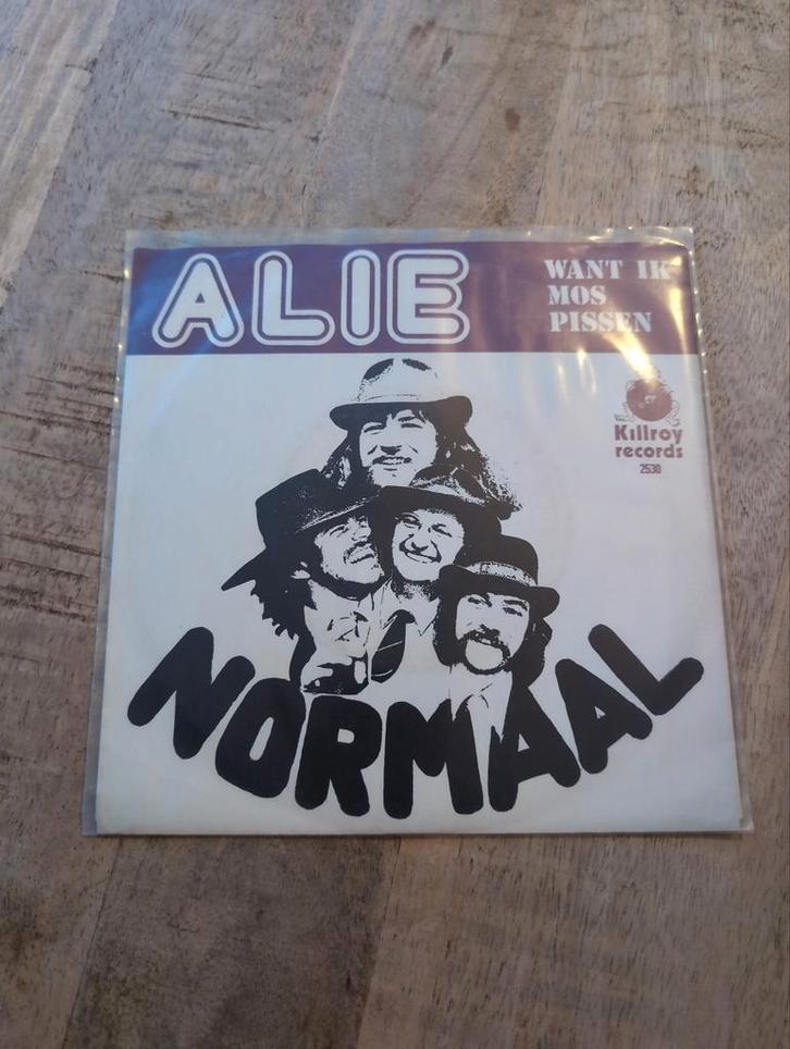 Normaal - Alie / Want Ik Mos Pissen - Single, Cd's en Dvd's, Vinyl | Nederlandstalig, Gebruikt, Streekmuziek, Ophalen of Verzenden