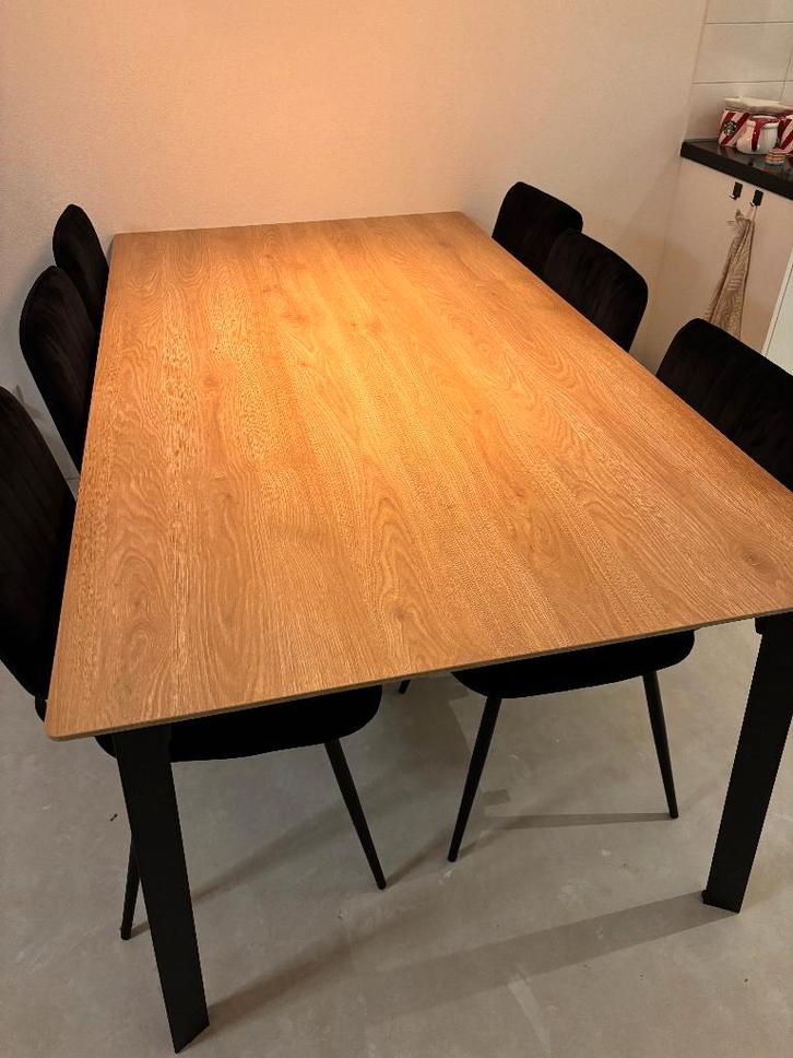 Eettafel uitschuifbaar 180-240 CM, Huis en Inrichting, Tafels | Eettafels, Zo goed als nieuw, 100 tot 150 cm, 150 tot 200 cm, Vijf personen of meer