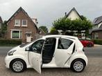 Toyota Aygo 1.0-12V Comfort Navigator, Voorwielaandrijving, Euro 5, Stof, Gebruikt