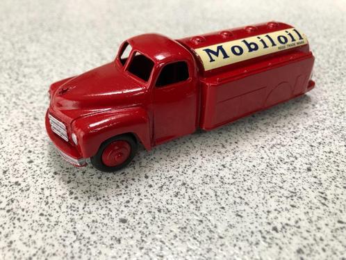 Studebaker Tanker Mobiloil, Hobby en Vrije tijd, Modelauto's | 1:43, Zo goed als nieuw, Bus of Vrachtwagen, Ophalen of Verzenden