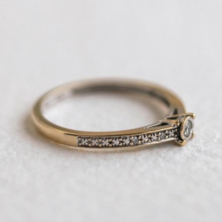 Vintage 9ct goud solitaire ring met diamant - 15,75, Sieraden, Tassen en Uiterlijk, Ringen, Zo goed als nieuw, Dame, Kleiner dan 17