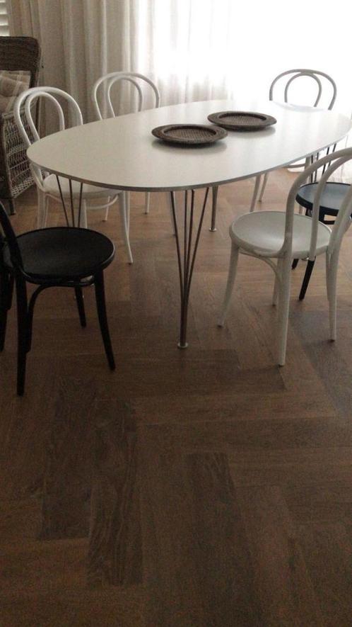 witte eettafel tafel Superellipse Arne Jacobsen Fritz Hansen, Huis en Inrichting, Tafels | Eettafels, Nieuw, 50 tot 100 cm, 100 tot 150 cm