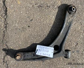 Draagarm links Jeep Patriot 2007 beschikbaar voor biedingen