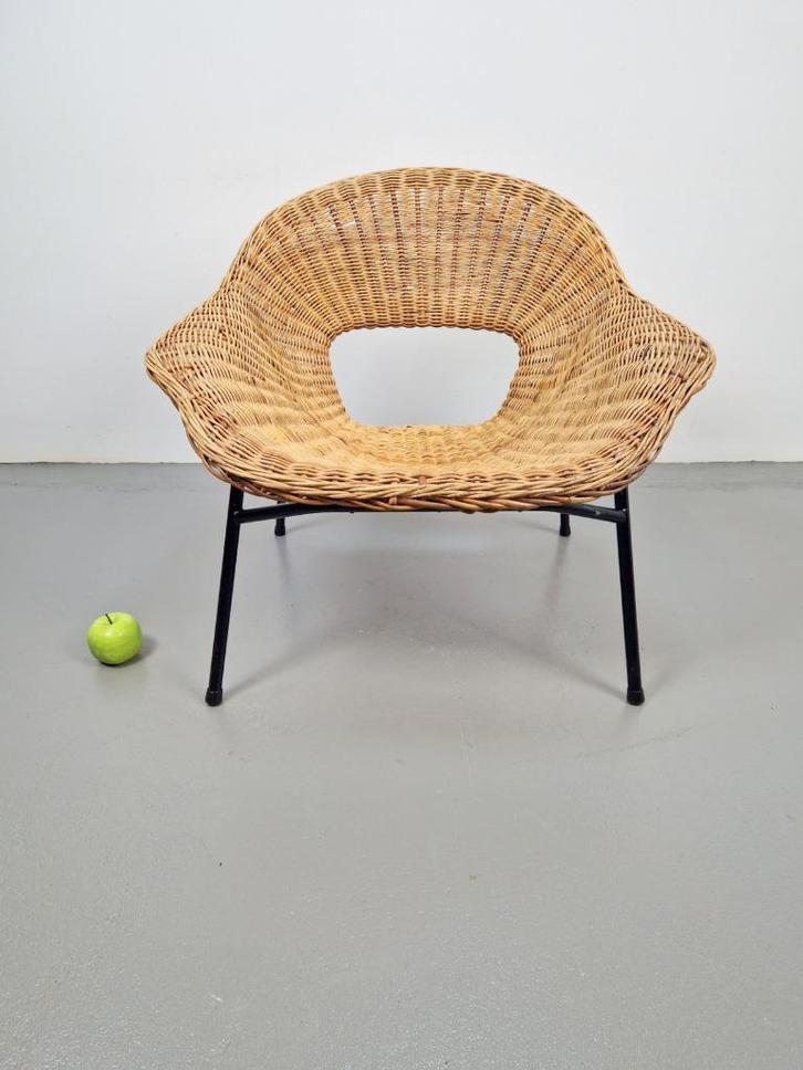 Vintage Dirk v Sliedregt stoel Jonkers rotan mid century '60, Huis en Inrichting, Fauteuils, Gebruikt, Metaal, Riet of Rotan, 50 tot 75 cm