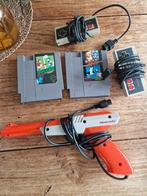 Zapper gun. 2 spellen, 2 controllers nes, Spelcomputers en Games, Games | Nintendo NES, Ophalen of Verzenden, Gebruikt