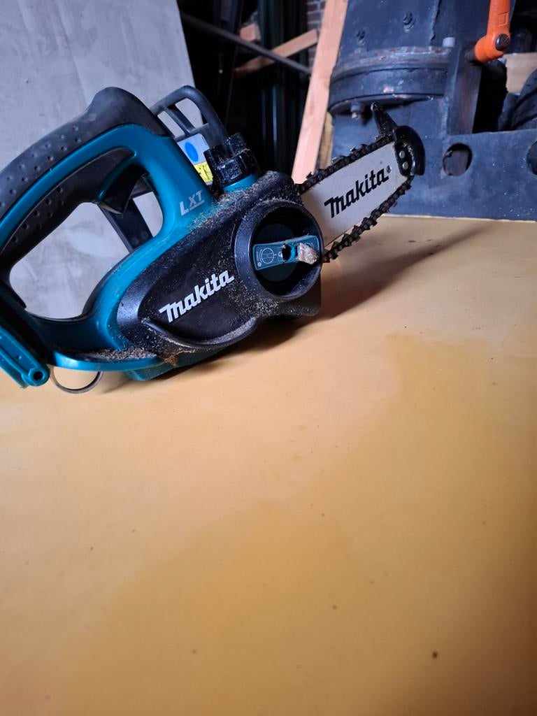Kettingzaag, Grotestraat, Makita, Ophalen of Verzenden, Zo goed als nieuw