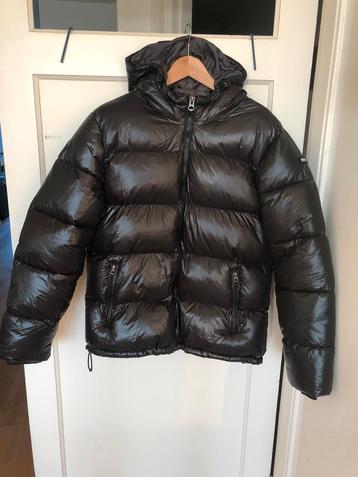 Nieuwe SCHOTT winter dons jas beschikbaar voor biedingen