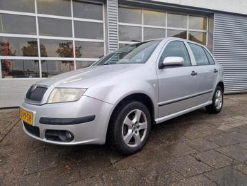 Skoda Fabia 1.4-16V Elegance A.P.K. tot oktober 2026! beschikbaar voor biedingen