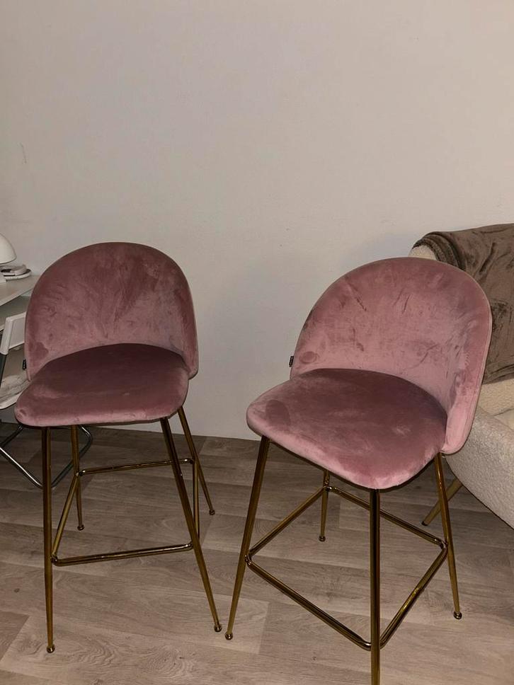 2x Velvet Barkrukken van SKLUM, Huis en Inrichting, Barkrukken, Zo goed als nieuw, 2 krukken, Ophalen of Verzenden