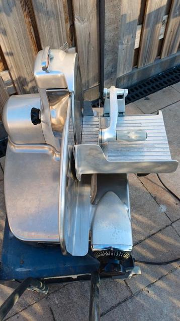 Berkel snijmachine 834 beschikbaar voor biedingen