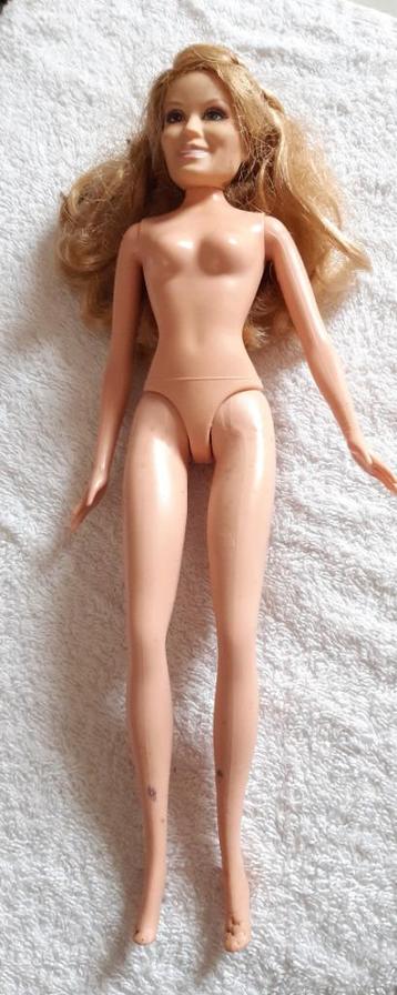 Barbie van Mattel Indonesia 2006 beschikbaar voor biedingen
