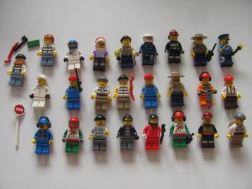 25 Lego minifigs beschikbaar voor biedingen