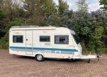 Hobby Excellent 470 RONDZIT/LUIFEL/VOORTENT/FIETSENR/TOILET, Caravans en Kamperen, Caravans, Particulier, tot en met 4, 1000 - 1250 kg