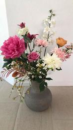 Vaas met kunstbloemen, Huis en Inrichting, Woonaccessoires | Kunstplanten en Kunstbloemen, Ophalen of Verzenden, Zo goed als nieuw