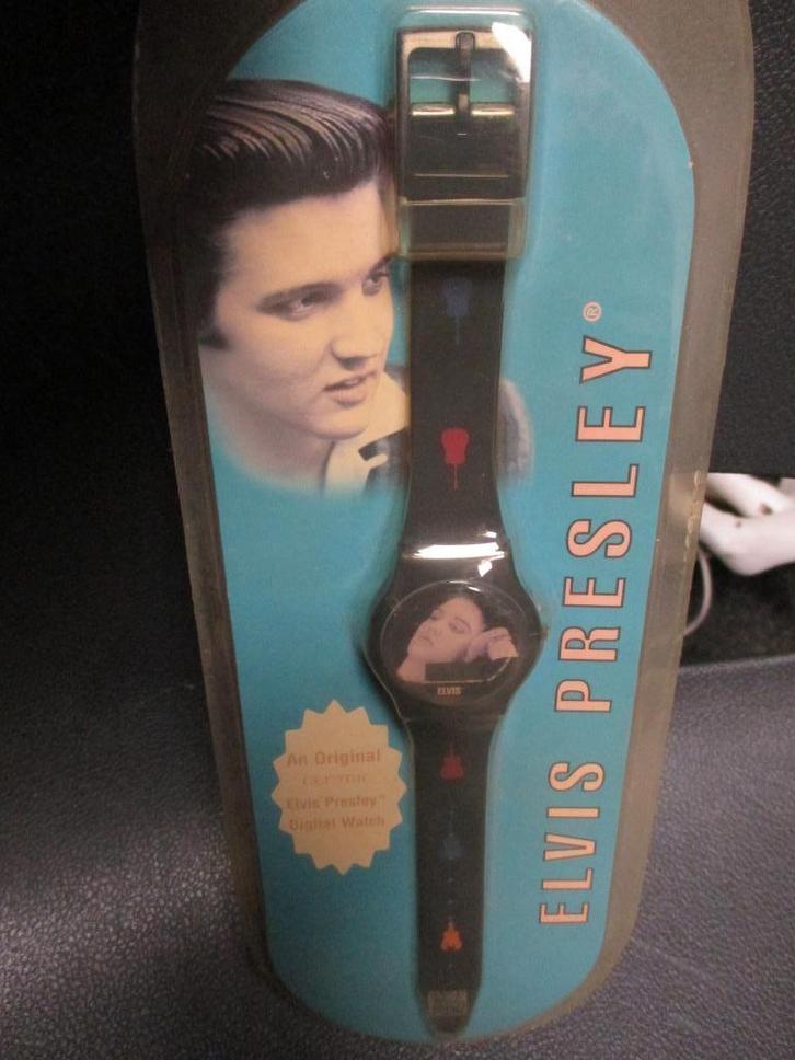 ELVIS PRESLEY HORLOGE NIEUW IN VERPAKKING, Verzamelen, Muziek, Artiesten en Beroemdheden, Nieuw, Gebruiksvoorwerp, Ophalen of Verzenden