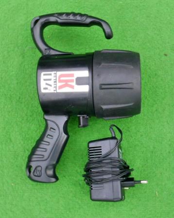 Duiklamp Duiklamp UK Sunlight D4K met lader beschikbaar voor biedingen