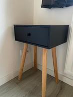 2 leuke nachtkastjes, Huis en Inrichting, Slaapkamer | Nachtkastjes, Ophalen, Zo goed als nieuw, Minder dan 45 cm, 55 tot 70 cm