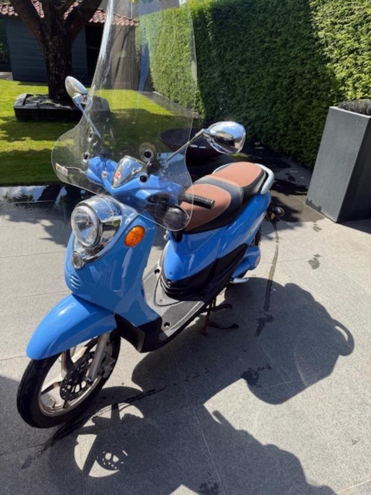 Emco Novi electrische scooter onderdelen, Fietsen en Brommers, Snorfietsen en Snorscooters, Gebruikt, Overige merken, Elektrisch