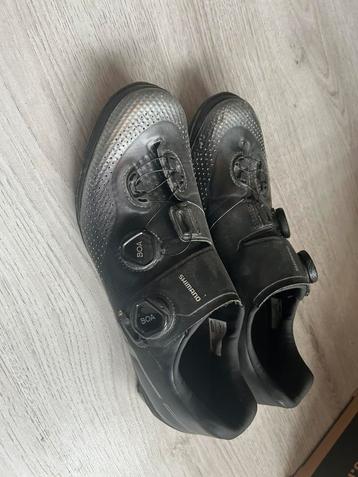 Diverse bmx kleding en schoenen beschikbaar voor biedingen