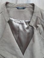 Zand kleur suède jasje maat M/L, Maat 38/40 (M), Beige, Ophalen of Verzenden, Zo goed als nieuw