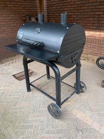 Grill N Smoke BBQ/Smoker