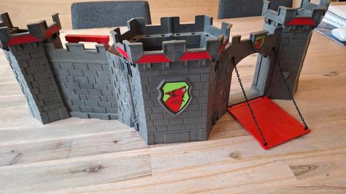 Draagbaar kasteel playmobiel met draak, Kinderen en Baby's, Speelgoed | Playmobil, Gebruikt, Ophalen of Verzenden
