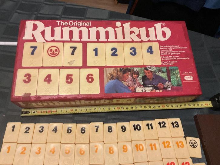Rummikub losse stenen diverse soorten groot en klein, Hobby en Vrije tijd, Gezelschapsspellen | Bordspellen, Zo goed als nieuw