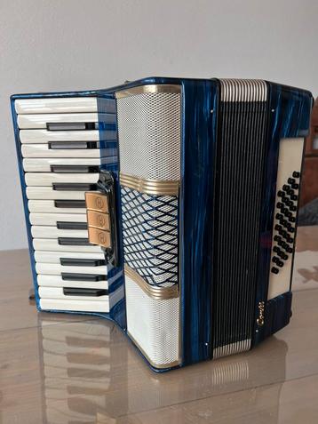 Accordeon kleinformaat parelmoer blauw beschikbaar voor biedingen