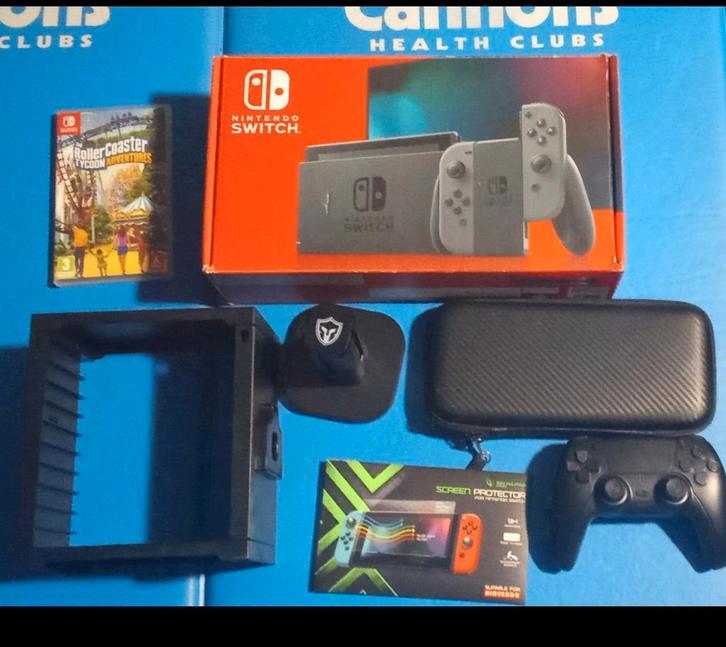 Nintendo Switch V2 2019, Spelcomputers en Games, Spelcomputers | Nintendo Switch, Zo goed als nieuw, Switch 2019 Upgrade, Met 3 controllers of meer