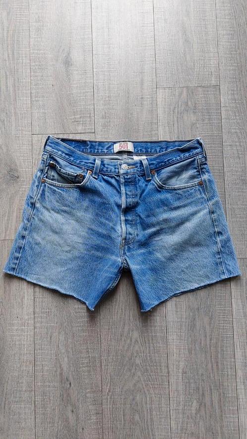 Vintage 90s Levis 501 USA denim shorts, Kleding | Dames, Spijkerbroeken en Jeans, Gedragen, W30 - W32 (confectie 38/40), Blauw