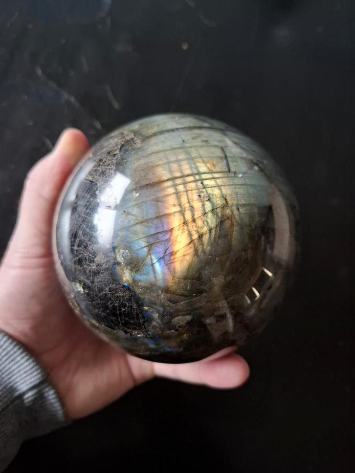 Mooie grote labradoriet bol, Verzamelen, Mineralen en Fossielen, Ophalen of Verzenden