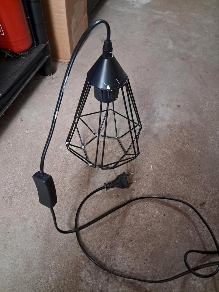 Industriële tafellamp met schakelaar, Huis en Inrichting, Lampen | Hanglampen, Gebruikt, Minder dan 50 cm, Metaal, Ophalen of Verzenden