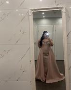 Te koop heel mooie gala jurk met sleep en mooie diamanten, Kleding | Dames, Jurken, Ophalen of Verzenden, Zo goed als nieuw, Maat 42/44 (L)