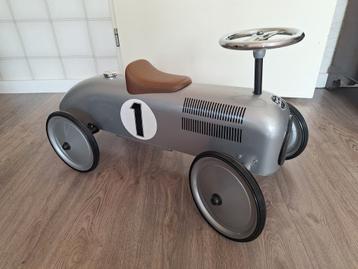Loopwagen retro beschikbaar voor biedingen